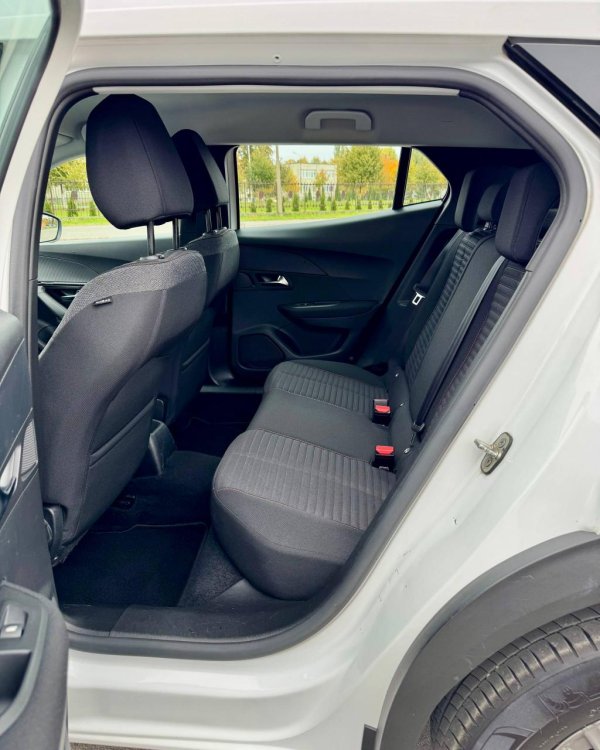 Peugeot 2008 II - Image 11