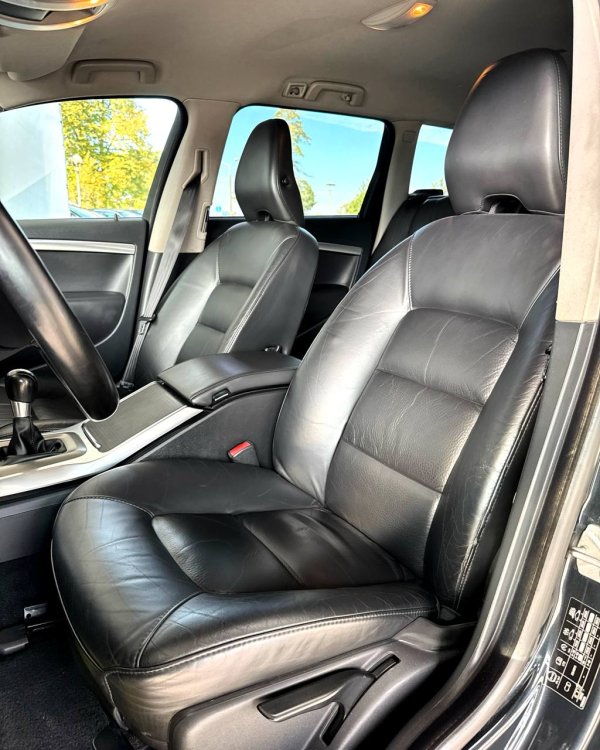 Volvo V70 III · Рестайлинг - Image 10