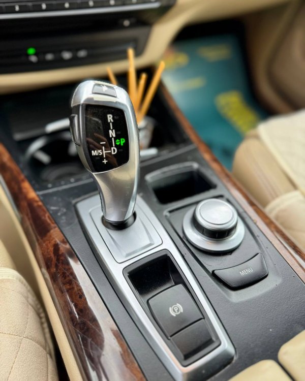BMW X5 E70 - Image 17
