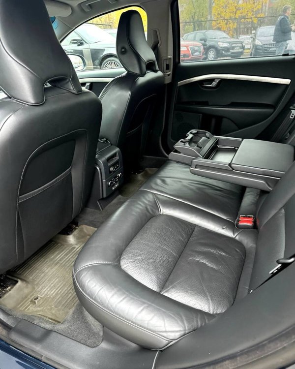 Volvo V70 III - Image 12