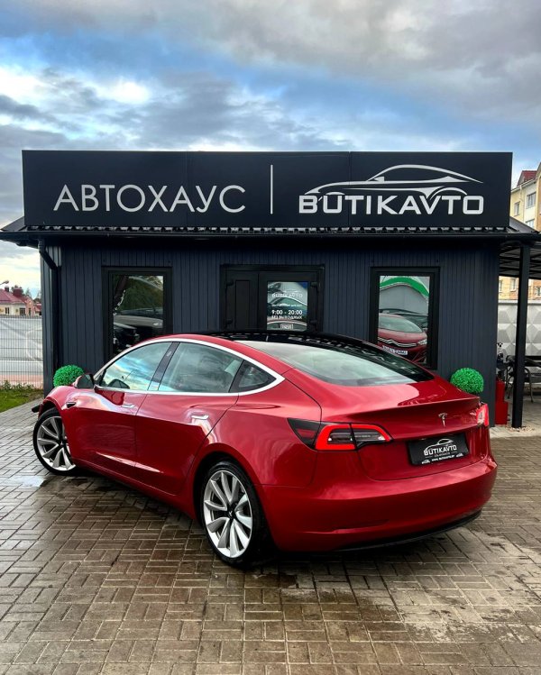 Tesla Model 3 I - Image 5
