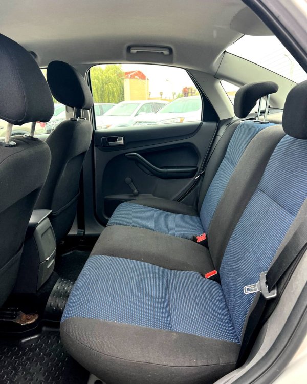 Ford Focus II - Image 15