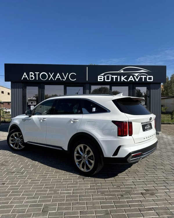 Kia Sorento IV - Image 4
