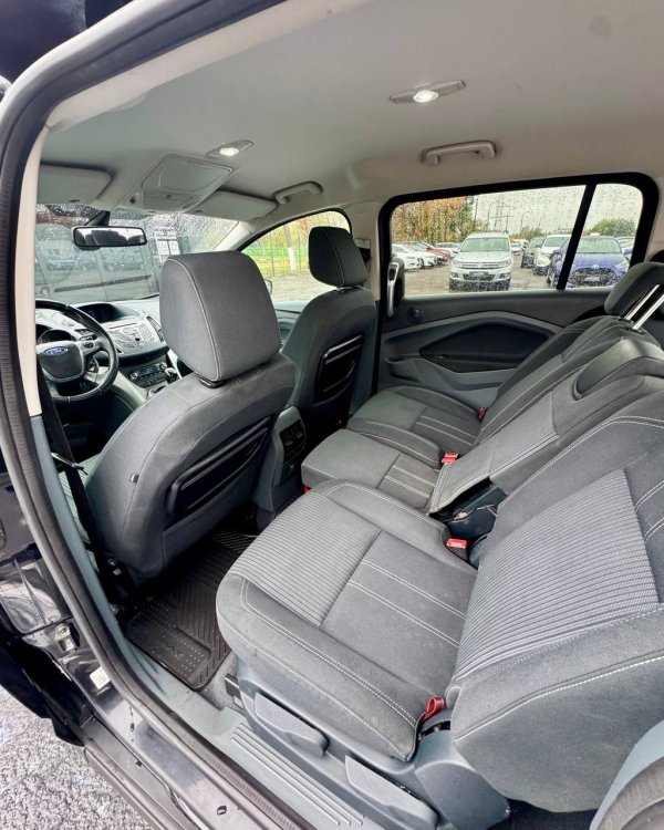 Ford Grand C-Max I - Image 11