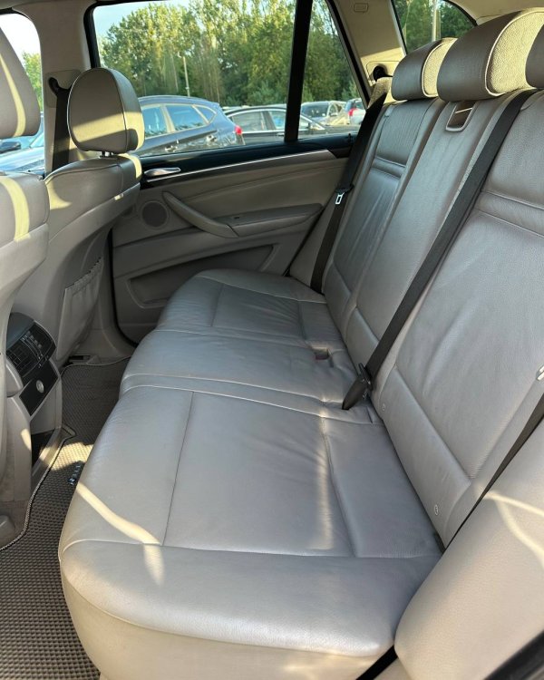 BMW X5 E70 - Image 8