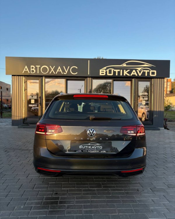 Volkswagen Passat B8 - Image 5