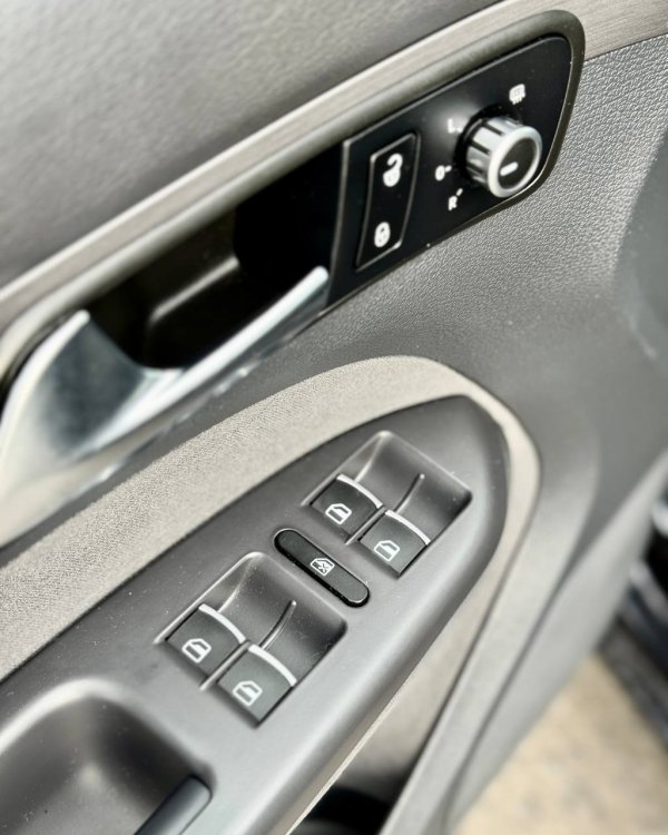 Volkswagen Touran I · 2-й рестайлинг - Image 18