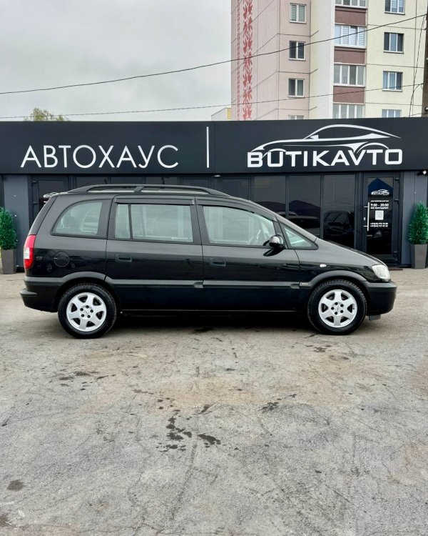 Opel Zafira A - Image 8