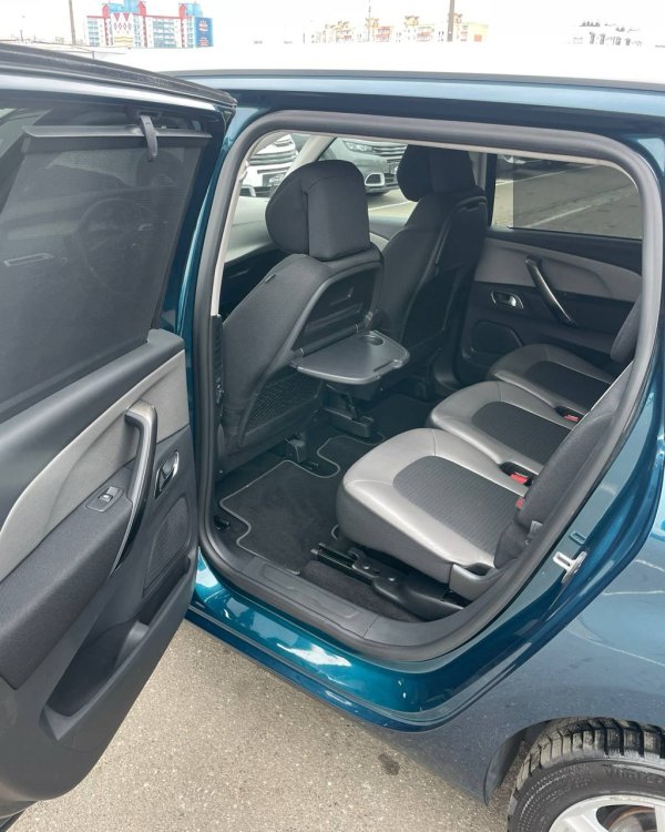 Citroen C4 Grand Spacetourer I - Image 15