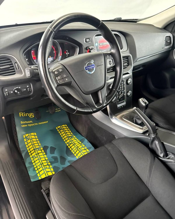 Volvo V40 II - Image 13