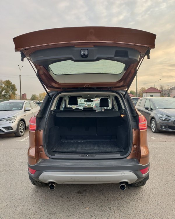 Ford Kuga II - Image 12