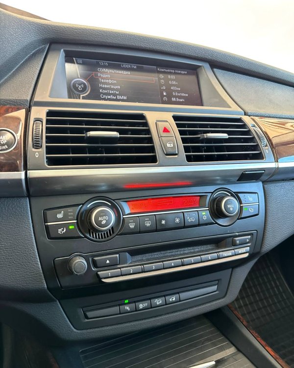 BMW X5 E70 - Image 13