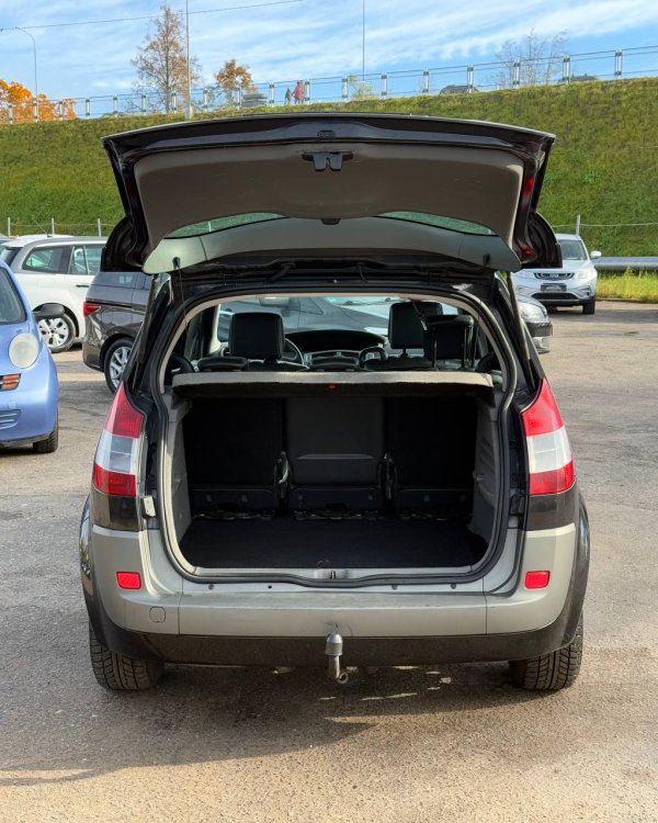 Renault Scenic II - Image 17
