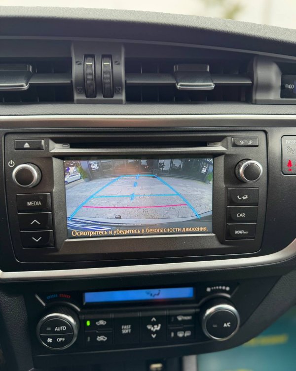 Toyota Auris II (E180) - Image 19