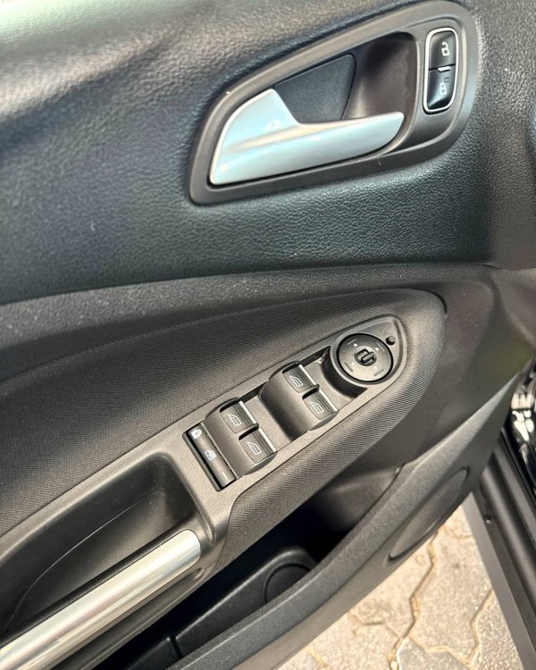 Ford Grand C-Max II - Image 9