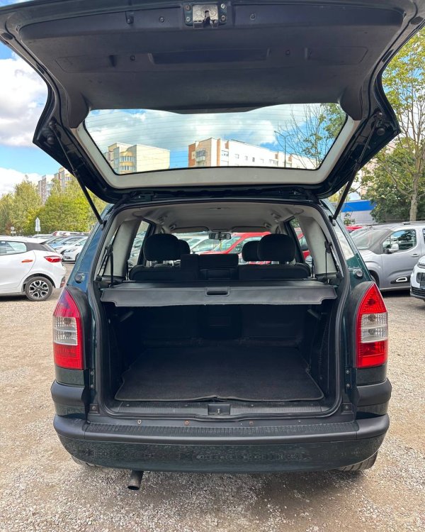 Opel Zafira A - Image 12