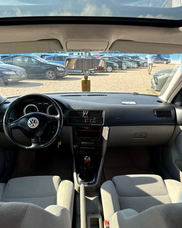 Volkswagen Bora I - Image 12