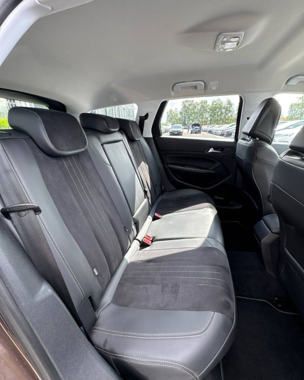Peugeot 308 T9 - Image 13