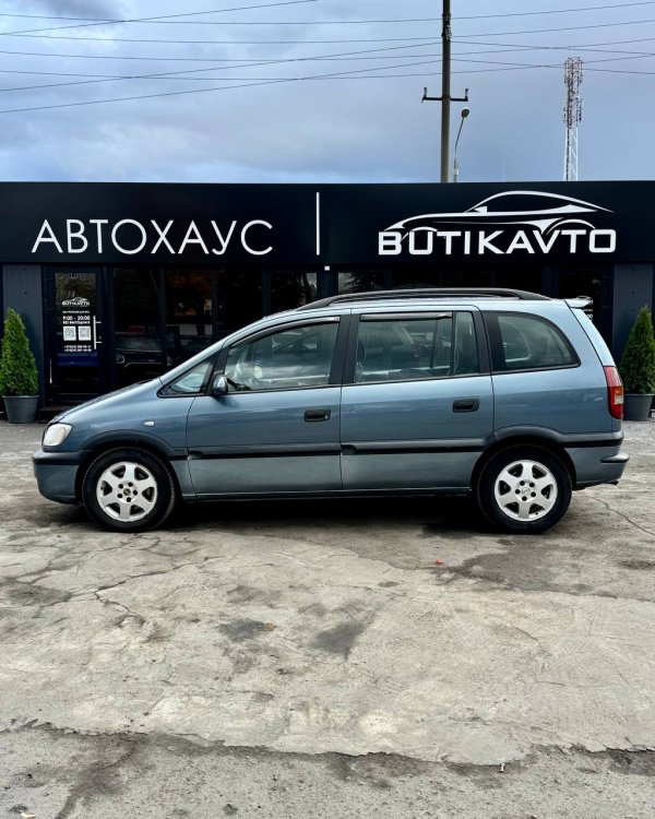 Opel Zafira A - Image 8