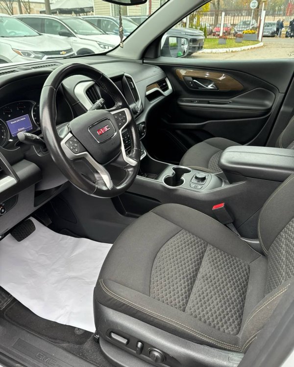 GMC Terrain II - Image 10