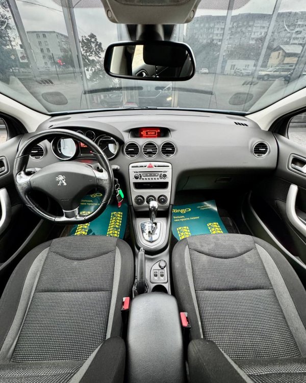 Peugeot 408 I · Рестайлинг - Image 9