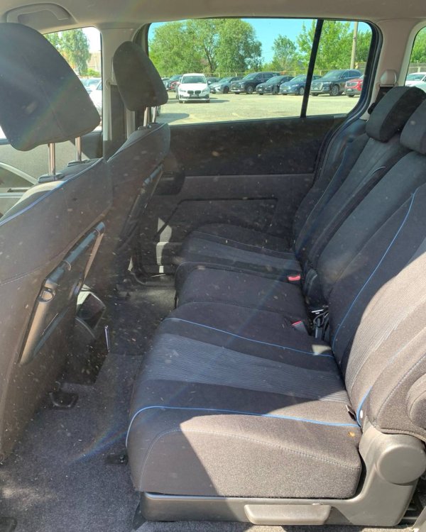 Mazda 5 II - Image 9