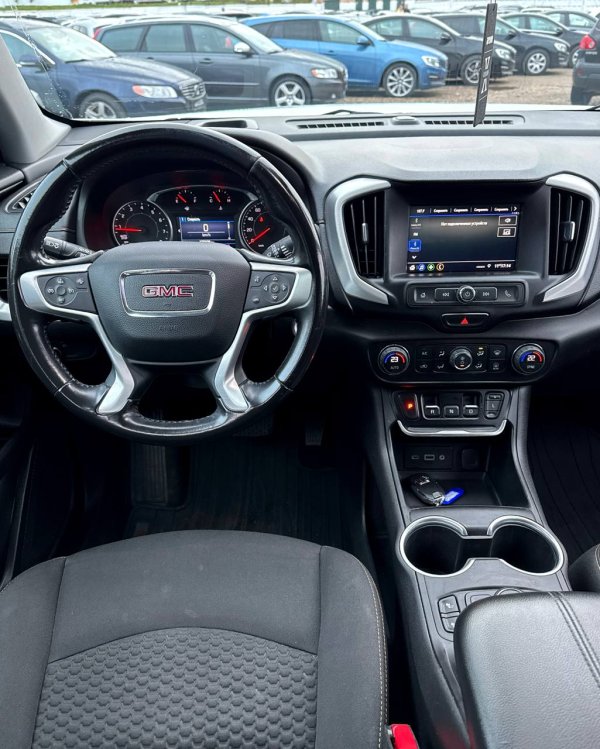GMC Terrain II - Image 13