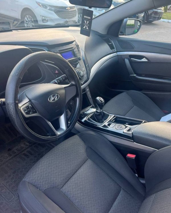 Hyundai i40 VF - Image 11