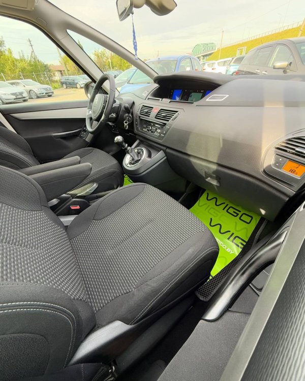 Citroen C4 Picasso I - Image 11