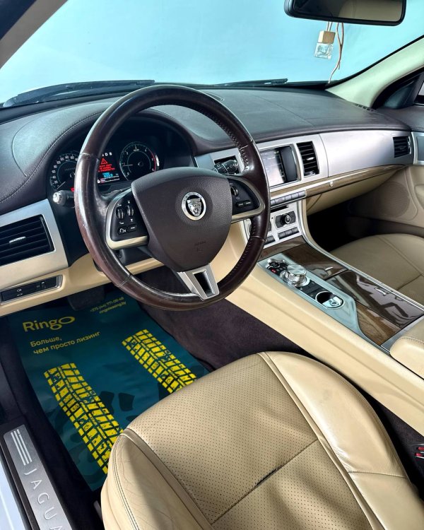 Jaguar XF X250 · Рестайлинг - Image 11