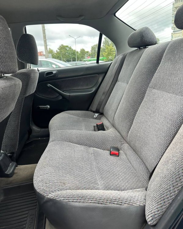 Honda Civic VI - Image 8