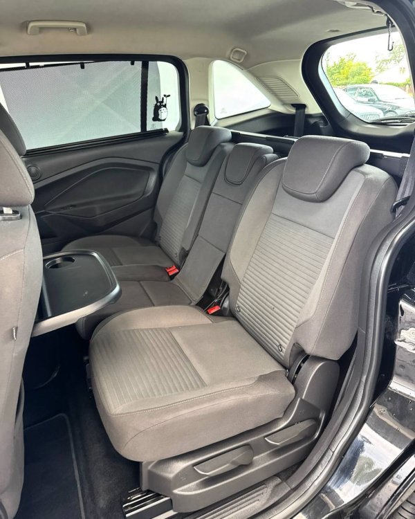 Ford Grand C-Max II - Image 13