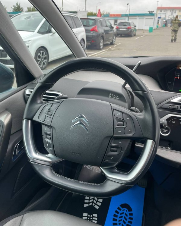 Citroen C4 Grand Spacetourer I - Image 10