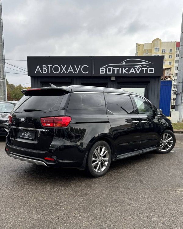 Kia Carnival III - Image 6
