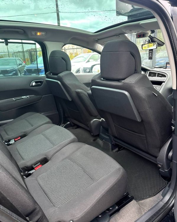 Peugeot 5008 I - Image 13