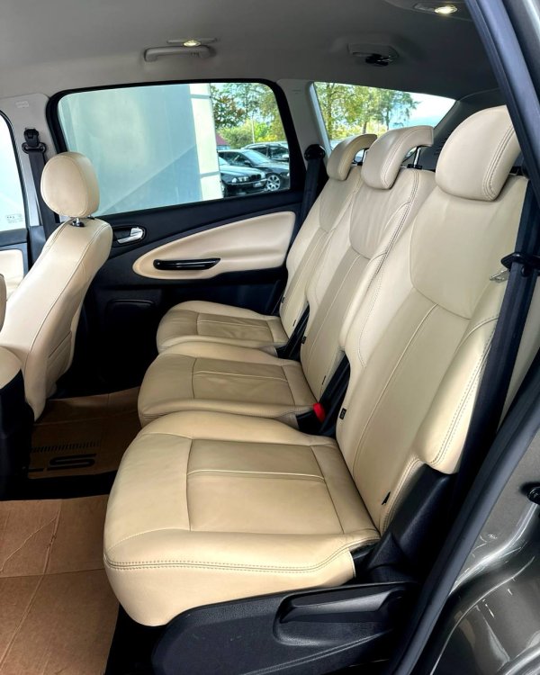 Ford S-MAX I · Рестайлинг - Image 15