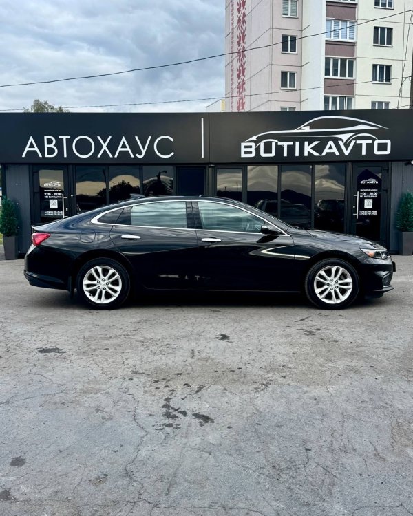 Chevrolet Malibu IX - Image 8