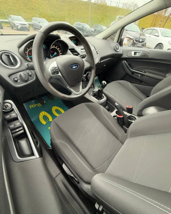 Ford Fiesta VI · Рестайлинг - Image 9